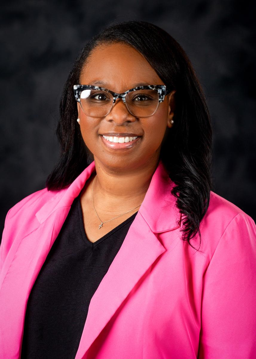 Cunningham_Headshot_2025